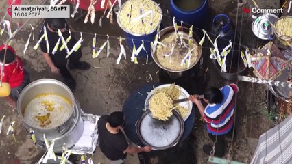 Egyptians celebrate Ramadan with free Iftar table