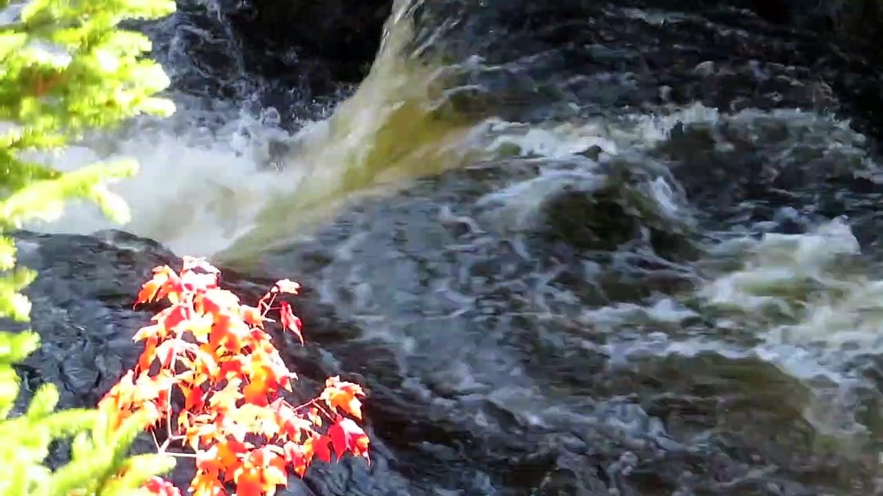 STORMY CLOUDS ABOVE SEA LEVEL AND STUNNING SOUND