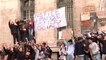 Des lycéens parisiens bloquent leurs établissements avant le second tour de la présidentielle