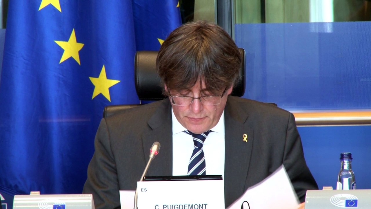 Puigdemont: "No s’entendria que després d’aquest escàndol, les coses continuessin igual"