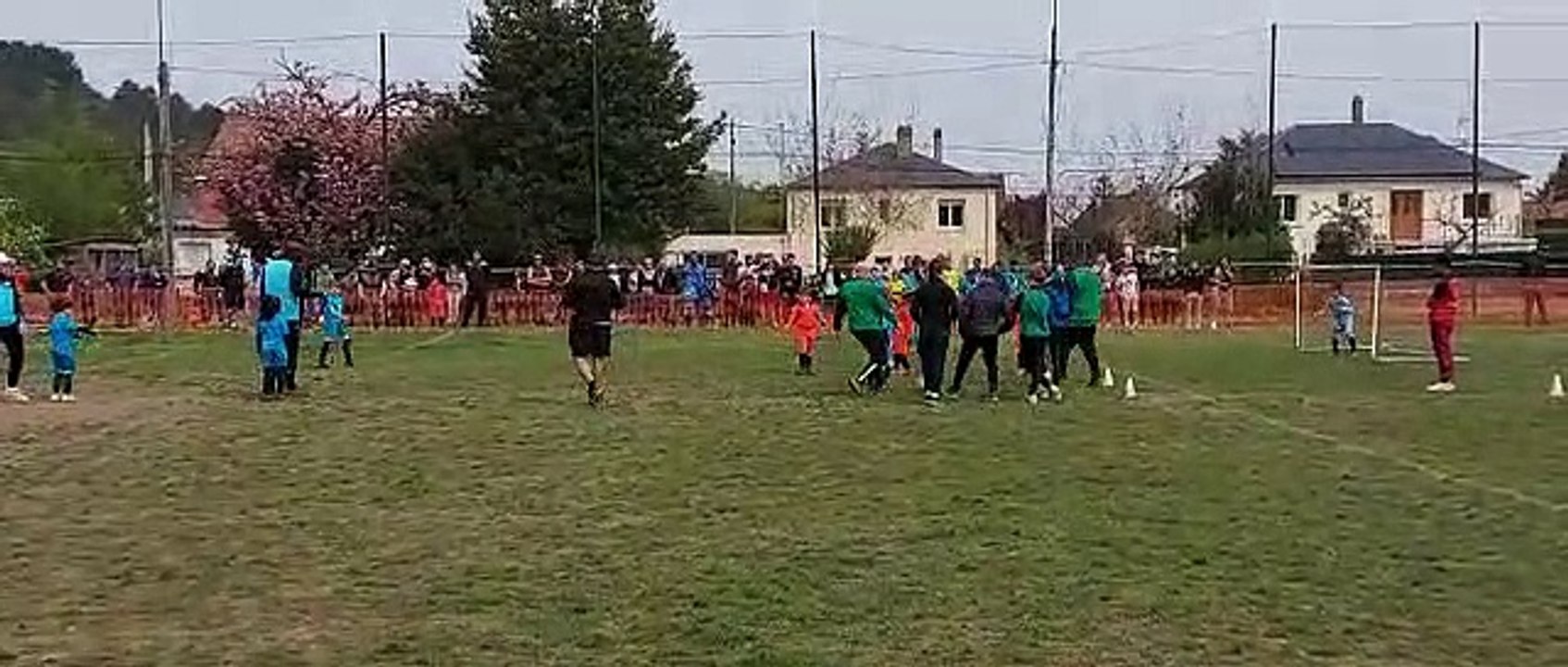 LES U6/U7 S'IMPOSENT AU TOURNOI D'EZY SUR EURE EN CE LUNDI DE PÂQUES