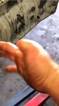 Il a la main d'Homer Simpson... oh pinaise