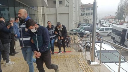 ZONGULDAK'TAN ÇALDIKLARI OTOMOBİLLE ANKARA'DA YAKALANDILAR