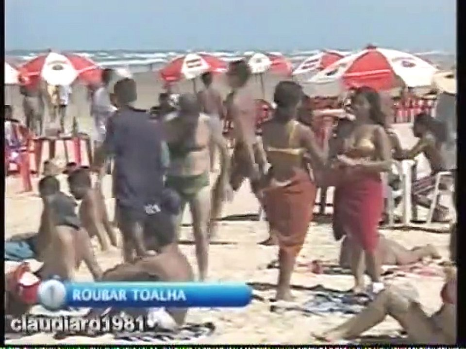 Roubando a Toalha  Pegadinha com Ivo Holanda  Programa Silvio Santos