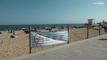 Barcelona prohibe fumar en sus playas