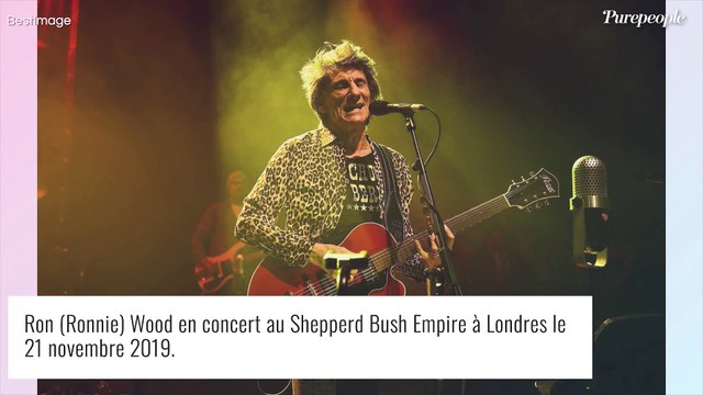 Louis Bertignac honnête sur sa consommation de drogue par le passé, et comment il en parle avec ses filles !