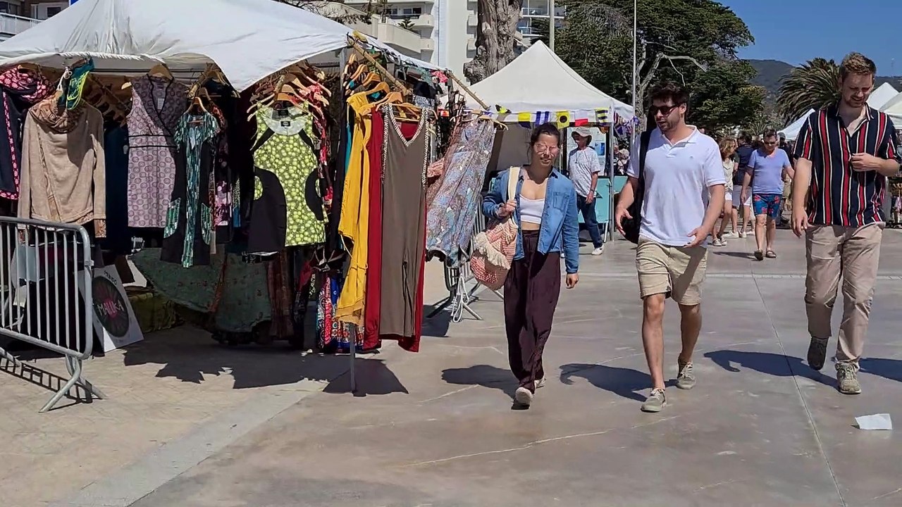 Beach Walk Tour:  People  SunBathing in Sitges Busy Beach
