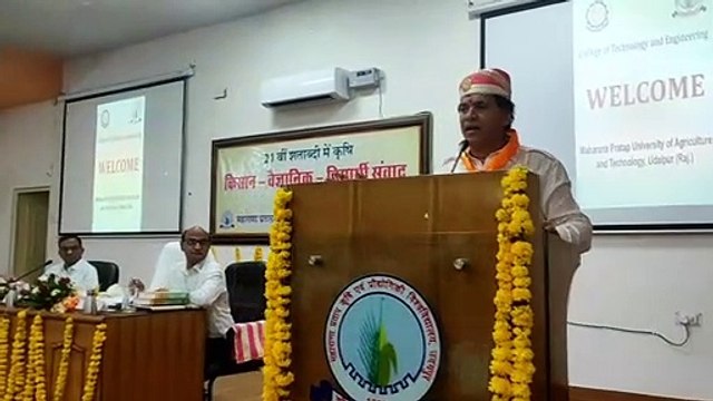 मंत्रीजी ने एग्रीकल्चर स्टूडेंट से हाथ खड़े करवाएं कि नौकरी करेंगे या खेती तो ज्यादातर का जवाब सुनकर सन्न रह गए