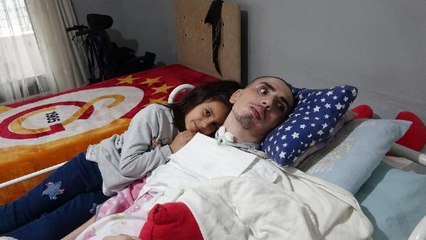 Son dakika haber... KAZADAN SONRA EŞİNİN TERK ETTİĞİ TAYFUN'UN İYİLEŞMESİ UMUDUYLA YAŞIYORLAR