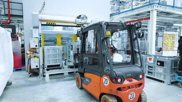 BMW Production of battery modules - Cells are delivered