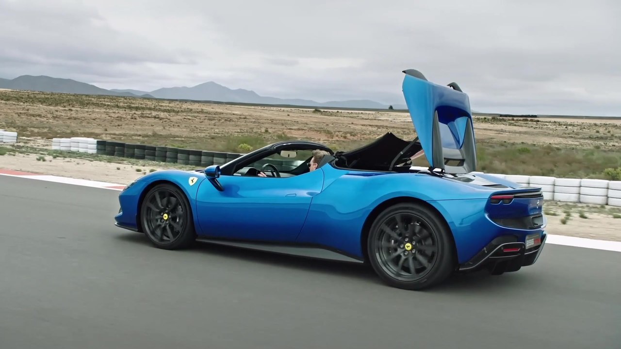 Der Ferrari 296 GTS - Die Definition von Fahrspaß - Auch bei offenem Verdeck