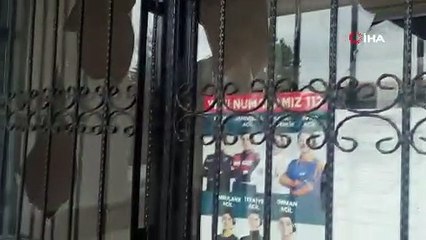 Okula satırlı saldırı