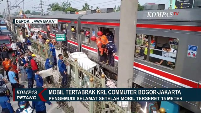 Mobil Tertabrak dan Terseret KRL Sejauh 15 Meter di Perlintasan Citayam-Depok