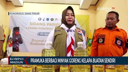 Pramuka Berbagi Minyak Goreng Kelapa Buatan Sendiri
