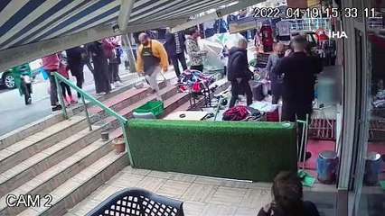 Kontrolden çıkan araç iş yerine böyle girdi