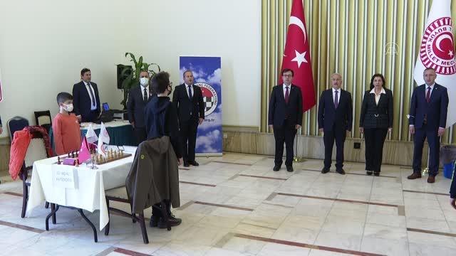 23 Nisan Çocuk ve Gençlik Buluşmaları Satranç Turnuvası final müsabakası başladı