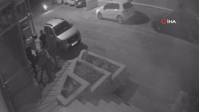 Hatay’da üniversite öğrencileri arasındaki bıçaklı kavga kamerada