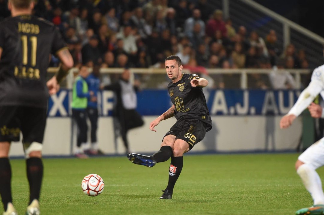 Le résumé de Auxerre - DFCO (2-1)