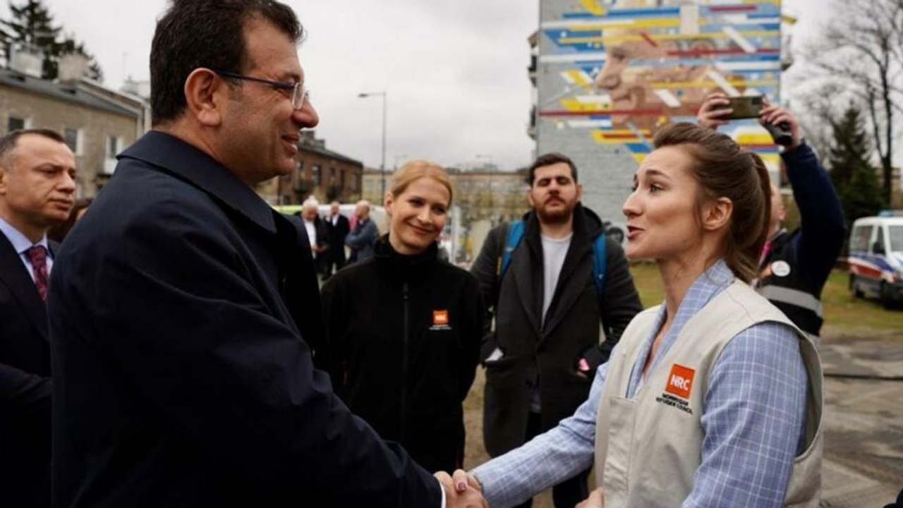 İmamoğlu Varşova’da… İBB’nin TIR’ları Varşova ve Köstence’ye ulaştı