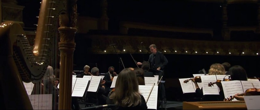 Alain Chamfort chante Manureva en live symphonique