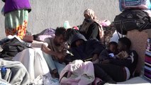 Afrikalı göçmenler UNHCR merkezi önünde oturma eylemi başlattı (1)