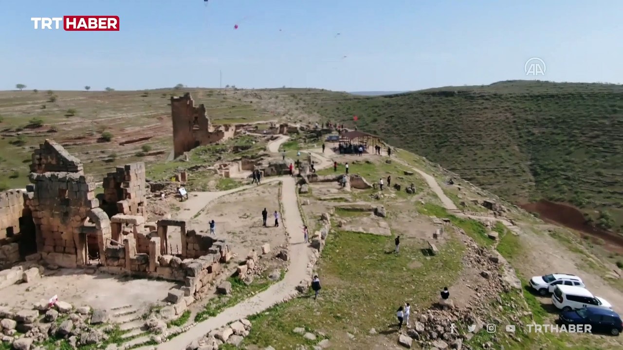 Zerzevan Kalesi'nde uçurtma şenliği