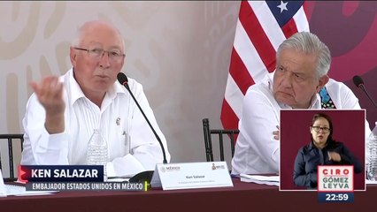 Ken Salazar promueve inversión en México