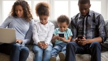 Psicóloga alerta sobre a influência das mídias digitais nas relações entre pais e filhos