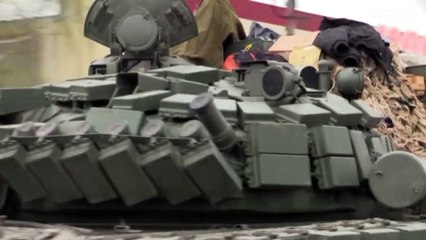 شاهد: جنود أوكرانيون يقومون بتحصين عدة مواقع في منطقة لوغانسك