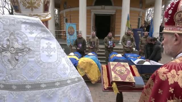 Soldados ucranianos despiden en Kiev a cuatro compañeros fallecidos en la guerra