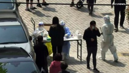 شاهد: الصين "تفرج" آلاف المتعافين من كورونا في شنغهاي بعد تخفيف القيود