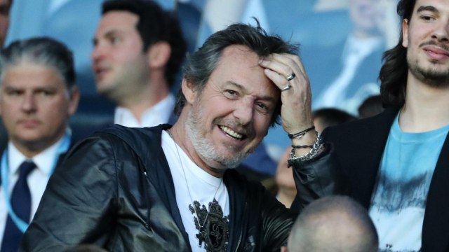 VOICI : Jean-Luc Reichmann : après une bourde dans Les 12 coups de midi, l'animateur s'excuse