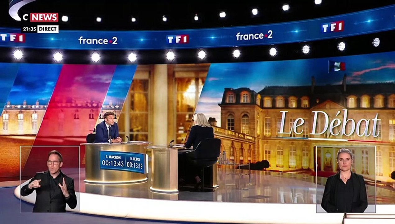 Débat - Regardez le violent accrochage entre Marine Le Pen et Emmanuel Macron qui accuse la candidate "de dépendre de Vladimir Poutine"