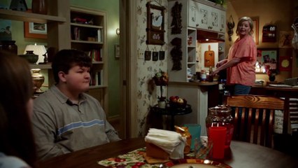 Young Sheldon s5 e19 A God-Fearin' Baptist And A Hot Trophy Husband