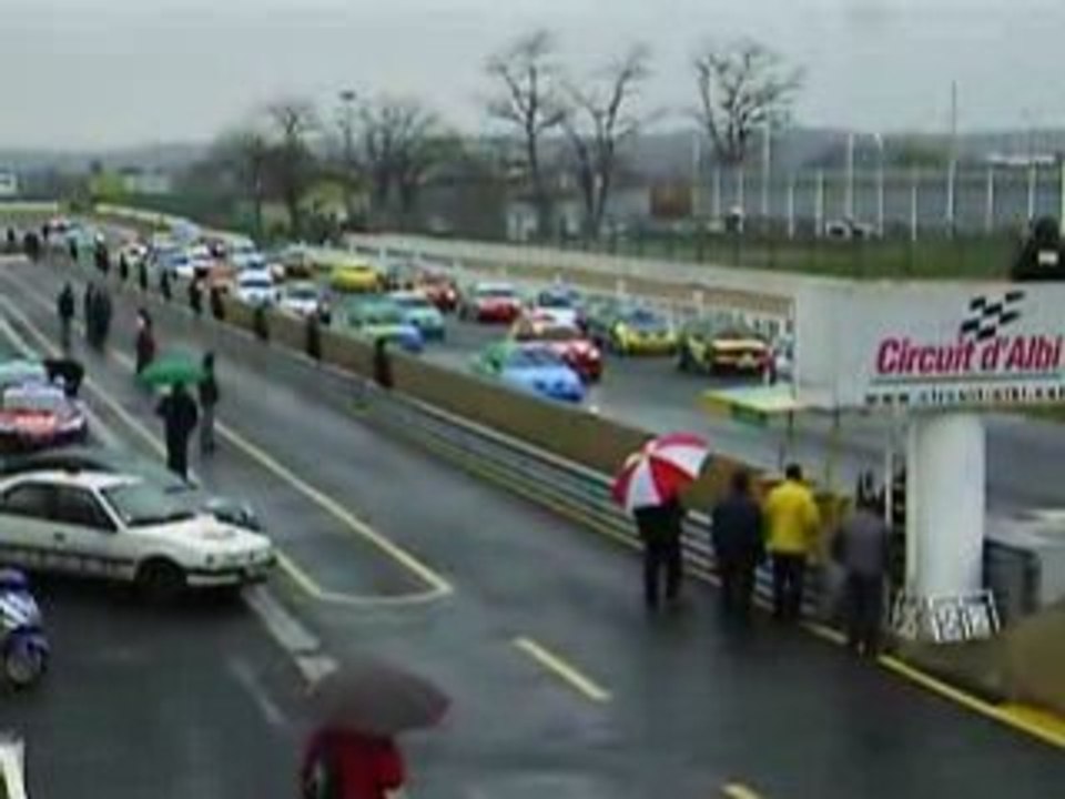 [Chp de fr des circuits] Sortie philippe BOISSON clio Cup
