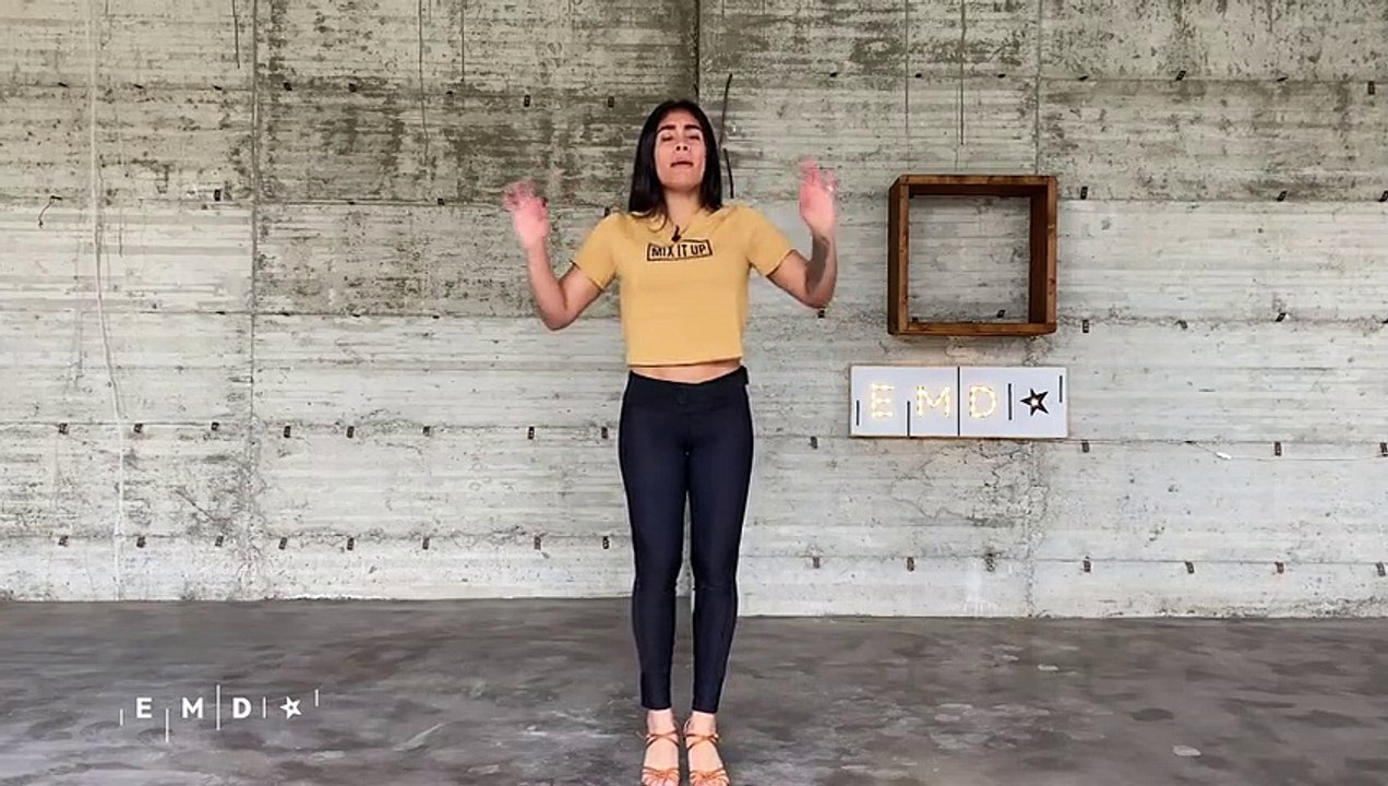 Aprende  a  Bailar Salsa Caleña 2022