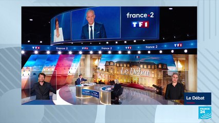 Macron à Le Pen : "D'une question sur le voile, vous êtes passée au terrorisme" (débat présidentiel)