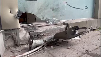 Gaziosmanpaşa'da bir binanın yanında patlama meydana geldi