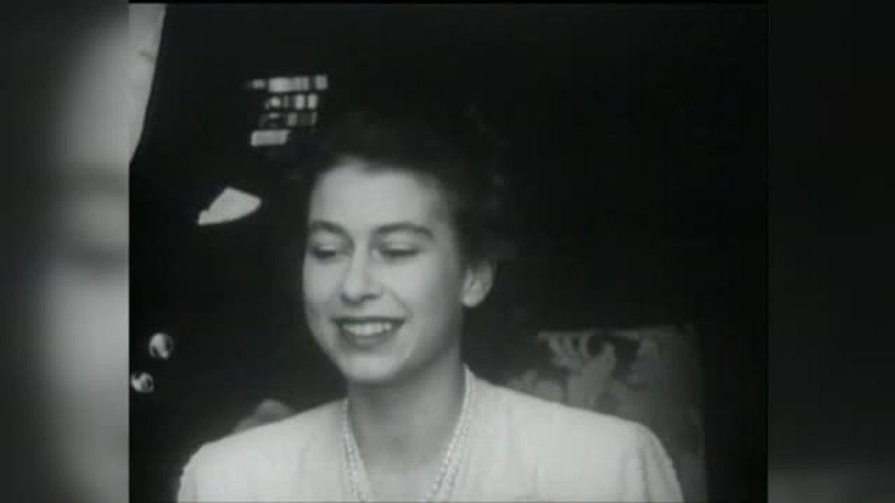 Isabel II cumple 96 años