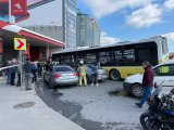 Kağıthane'de İETT otobüsünün karıştığı zincirleme kazada 1 kişi yaralandı