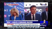 Emmanuel Macron - le Président main dans la main avec Brigitte Macron pour son arrivée au débat de l