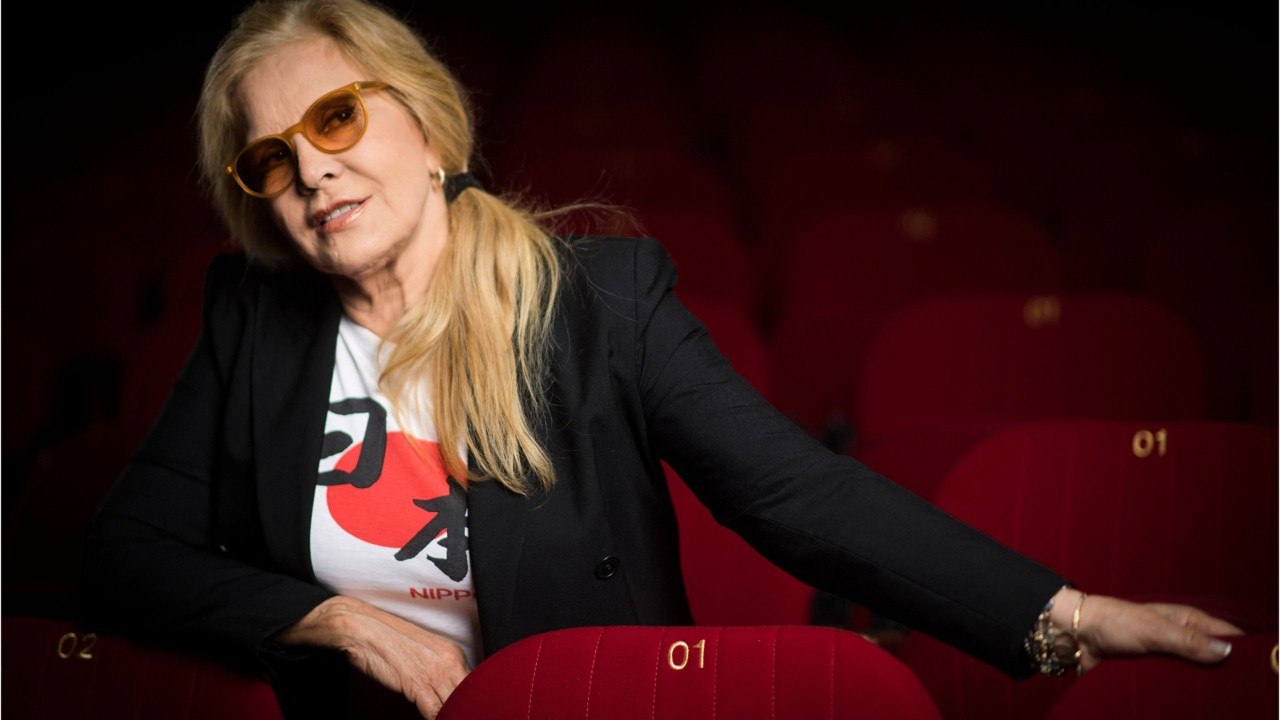 FEMME ACTUELLE - "Ça n’existe plus de nos jours une belle histoire comme ça" : Sylvie Vartan commente le mariage de sa petite fille, Ilona Smet