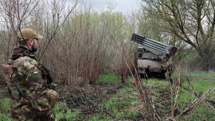 Ukrainian soldiers fire grad rockets from Kharkiv region as Russia attacks across eastern front