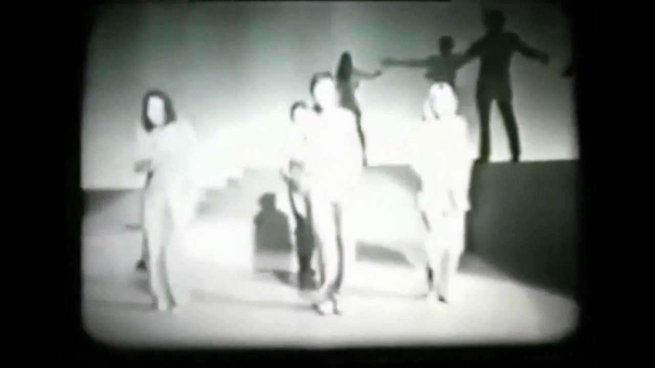 HELP by Cliff Richard and The Settlers - unreleased 1969 -  + lyrics