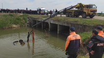 Son dakika haber | Edirne'de sulama kanalına düşen otomobilde bir kişi ölü bulundu