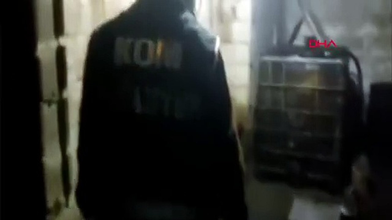 Kaçak akaryakıt operasyonunda onlarca litre akaryakıt ele geçirildi