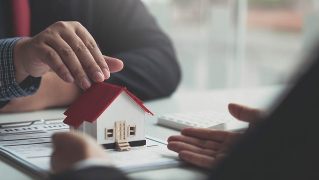 bd-como-comprar-casa-si-no-somos-sujetos-de-credito-en-bancos-210422