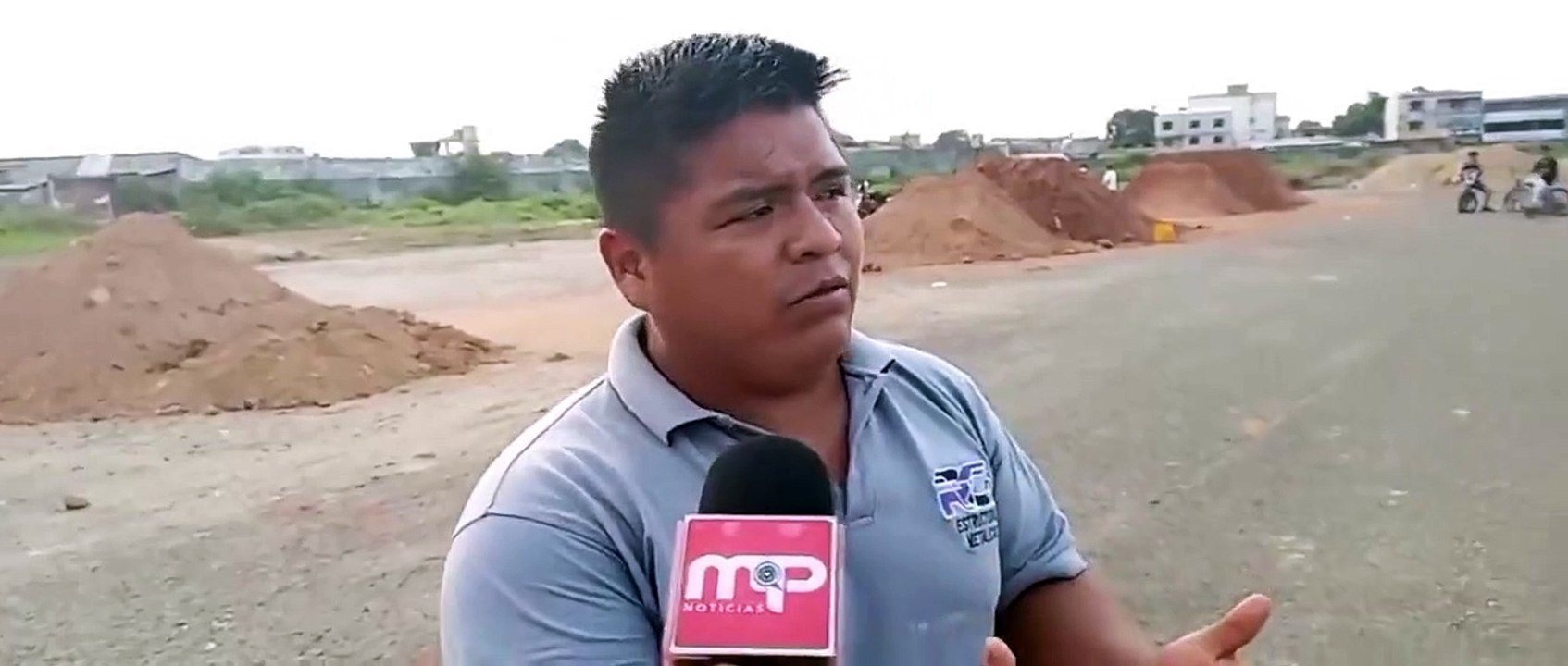 Il tente une cascade en BMX en direct à la TV... raté