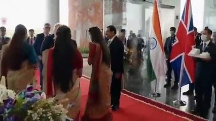 Video: ब्रिटिश पीएम जॉनसन की गौतम अदाणी से मुलाकात