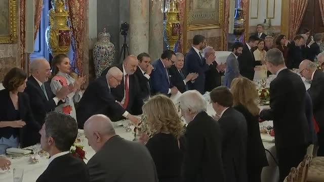 Primer acto oficial de la Casa Real sin mascarillas